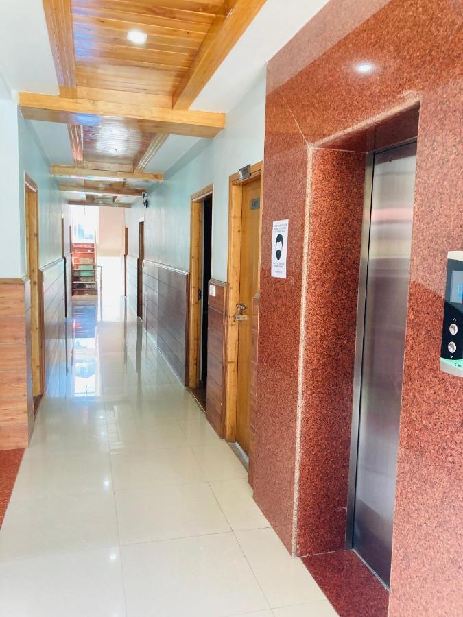 Vista Hill Resort- Centrally Heated & Air Cooled Resort, Manali Bagian luar foto