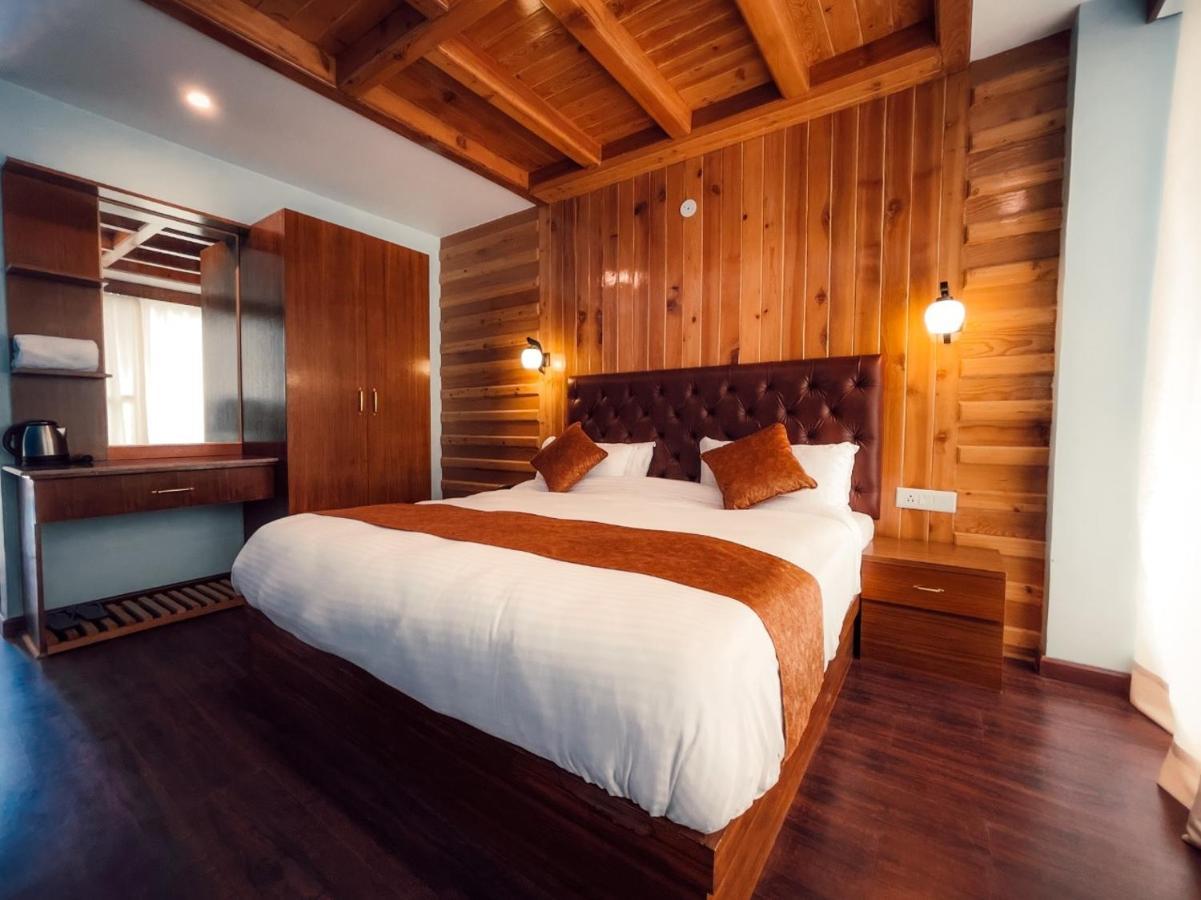 Vista Hill Resort- Centrally Heated & Air Cooled Resort, Manali Bagian luar foto